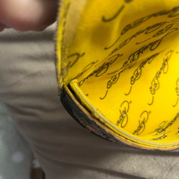 Ed Hardy Black and Gold Sunglasses Case - Picture 8 of 9